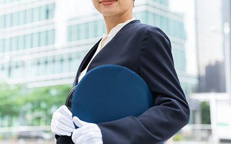 制服貸与